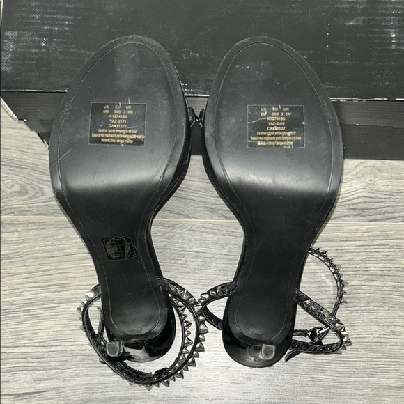 DKNY Women's Dacia Dress Sandals - Picture 7 of 7